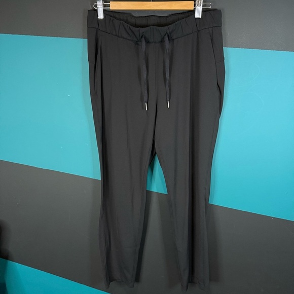 Lululemon Athletica Classic Black Jogger Pants On the Fly size 8 - Picture 3 of 14
